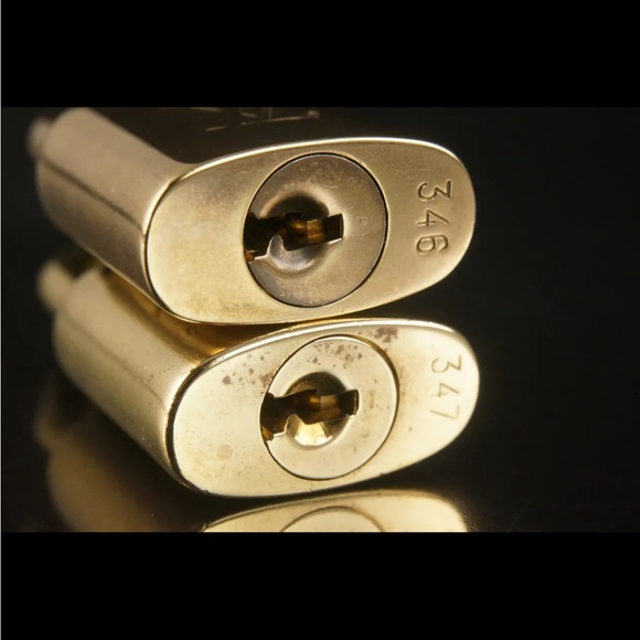 *FIRM* Authentic Louis Vuitton Lock and Key Set - Picture 12 of 13